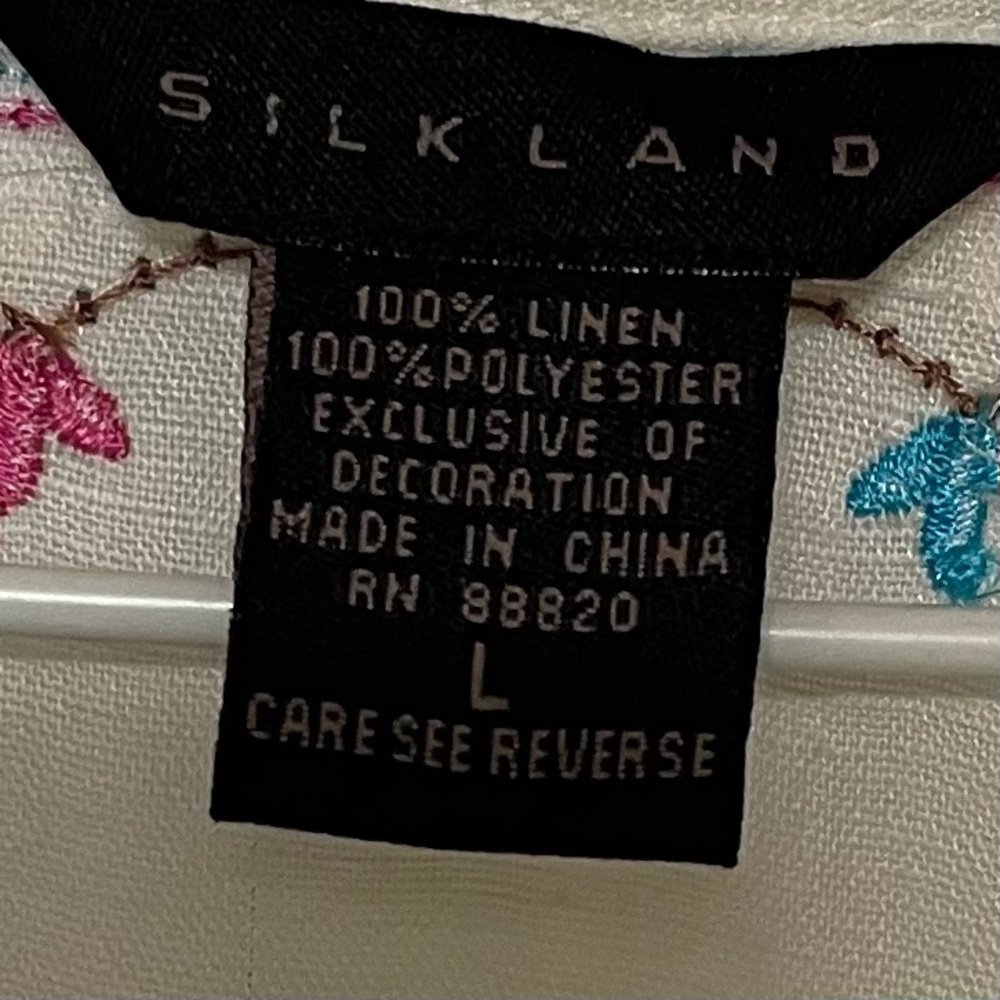 SilkLand White and Pink Embellished Blouse with 3/4 Sleeves - Picture 5 of 10